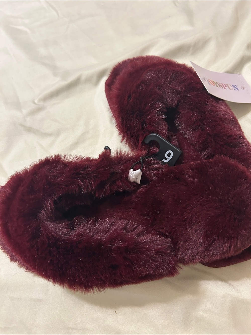 Plush Faux-Fur Women's Slippers - Burgundy - Picture 4 of 7